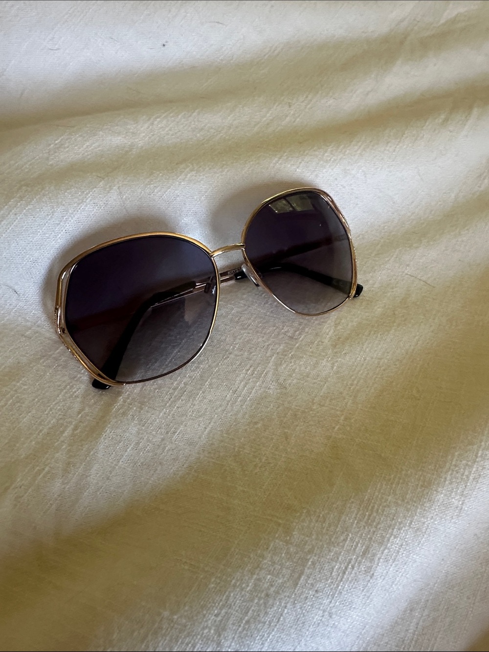 Steve Madden Gold Frame Sunglasses with Dark Gradient Lenses